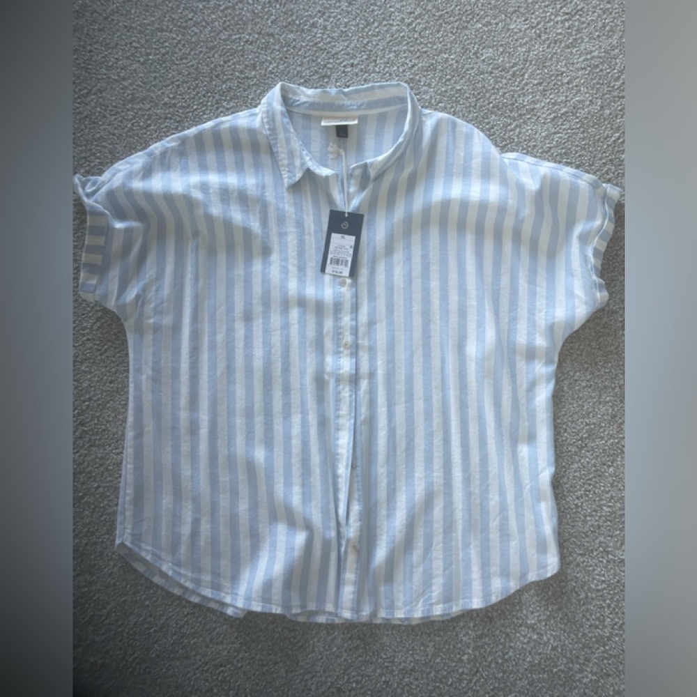Universal Thread Light Blue & White Striped women’s  Button-Down Shirt